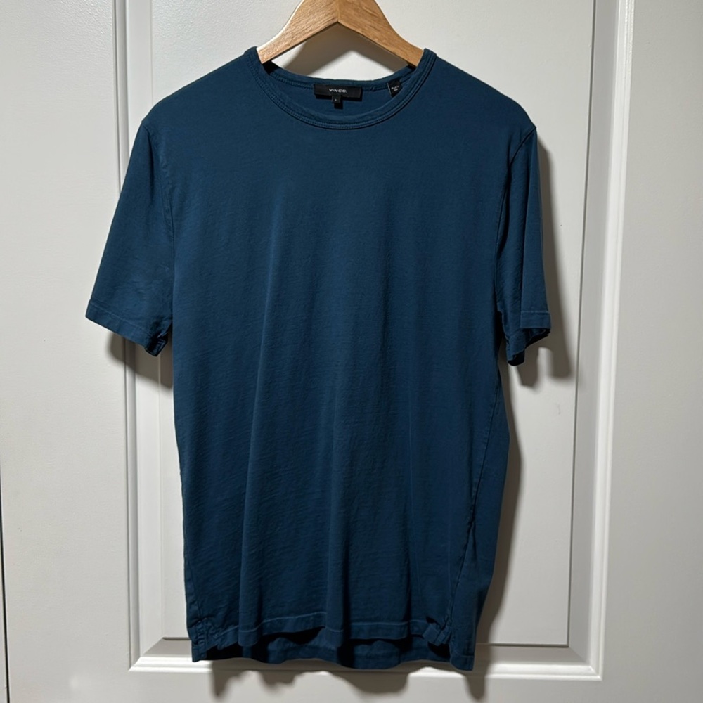 Vince blue garment dyed SS tee shirt size small